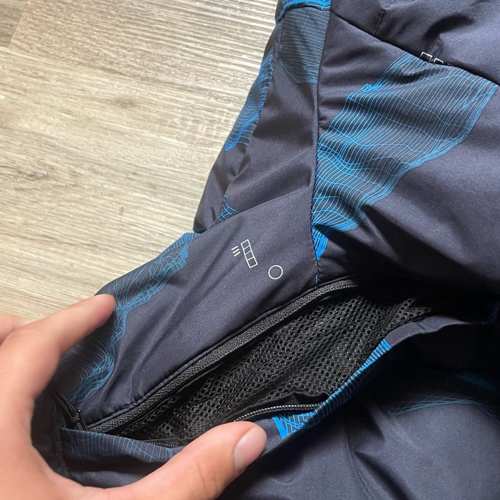 Excellent Condition Tnf Ski Jacket - image 5